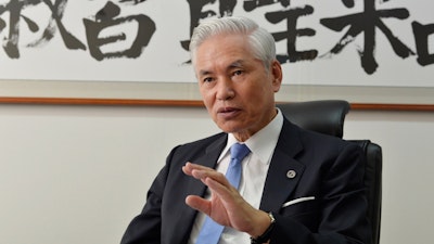 「反対だけでは弁護士の使命を果たせない」人と政治を動かす“仏のガンジ”の人間力