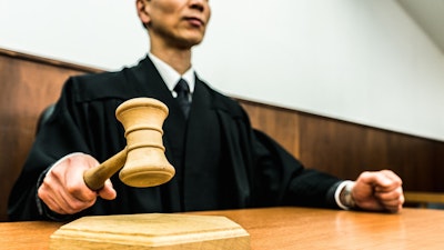 「イチケイのカラス」主人公も弁護士任官、経験者に聞く！広がる「思考の自由」と狭まる「居住の自由」