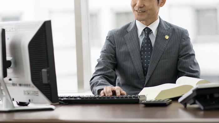 事件の有償斡旋、弁護士の3割超が合法化に賛成　非弁提携に関するアンケートvol.3