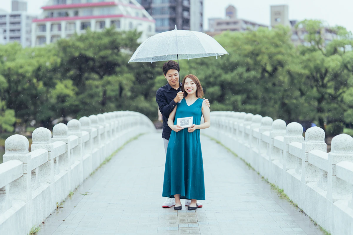 雨の大濠公園で、マタニティフォト