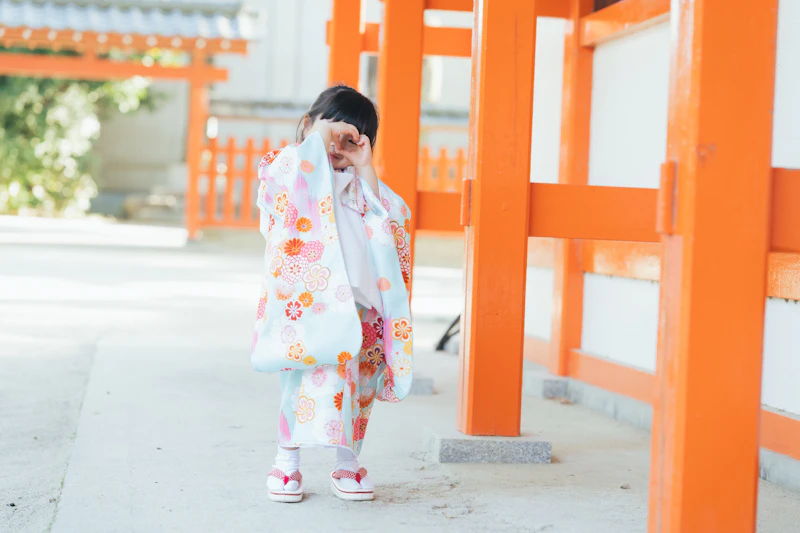 冬晴れの宇美八幡宮で、七五三撮影