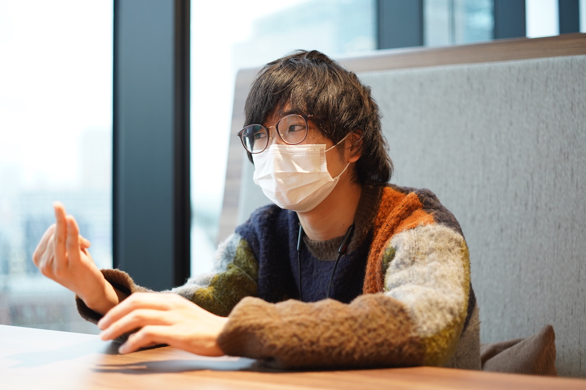 インタビューを受ける池田さん