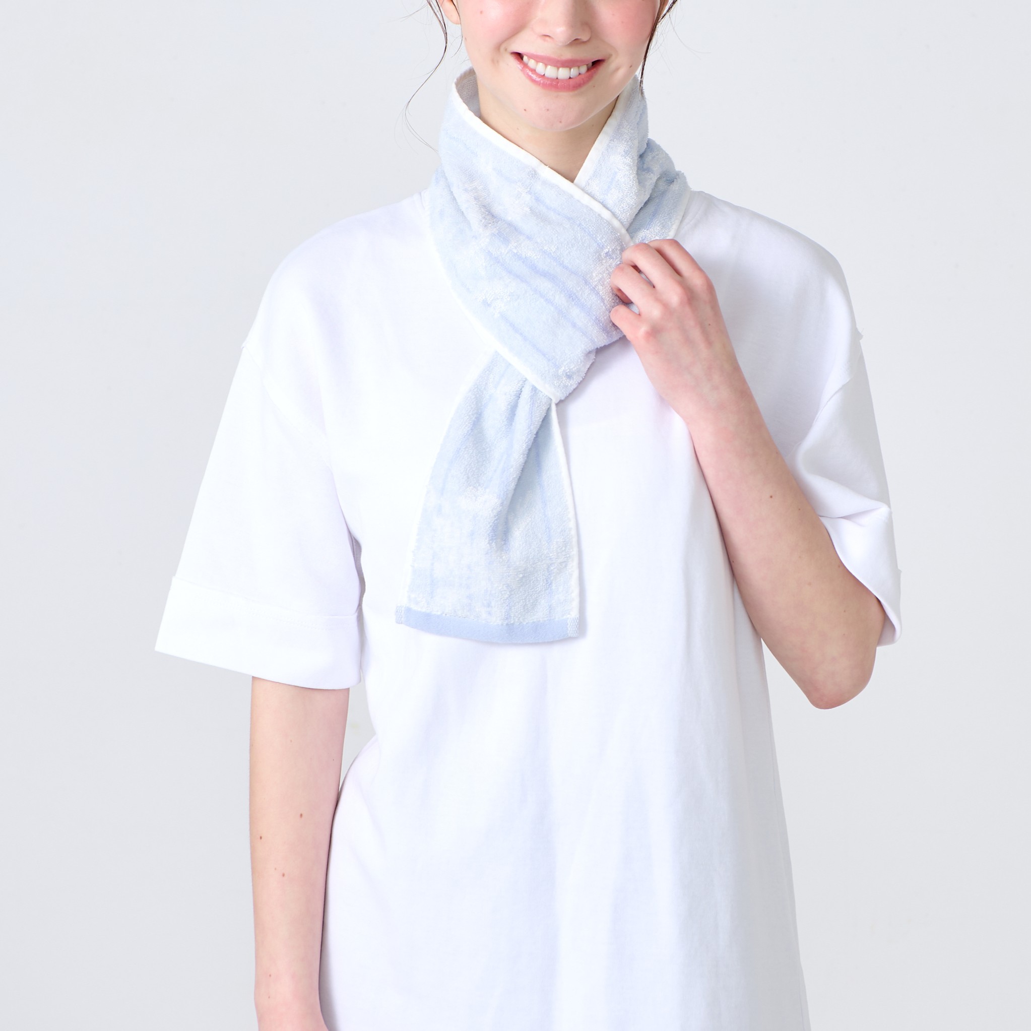 冷感ネックタオル着用イメージ