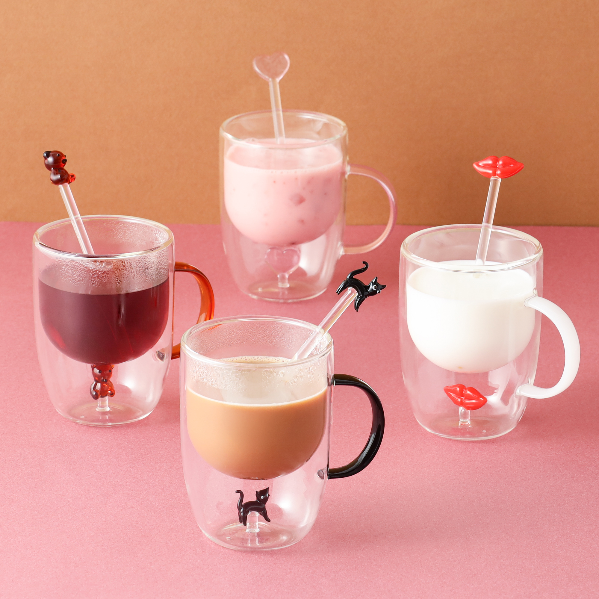ガラス マドラー(ねこ/リップ/くま/ハート)各700円・モチーフ ガラス マグ(ねこ/リップ/くま/ハート)各1,900円