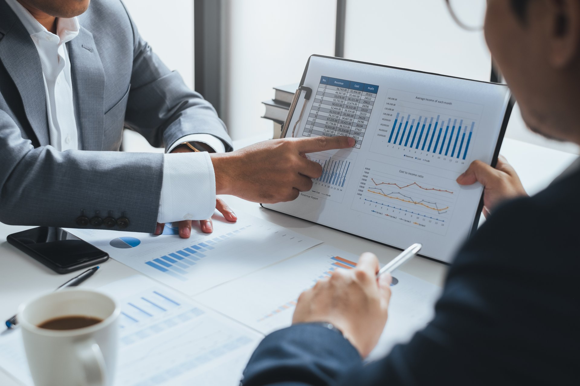 連結決算の新基準対応：経営企画が理解すべき制度変更の影響