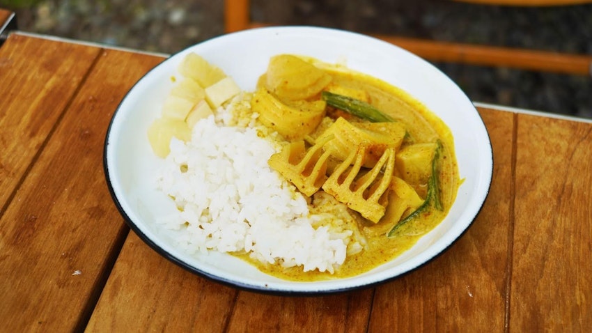 湯取り法炊飯で楽しむイエローカレー