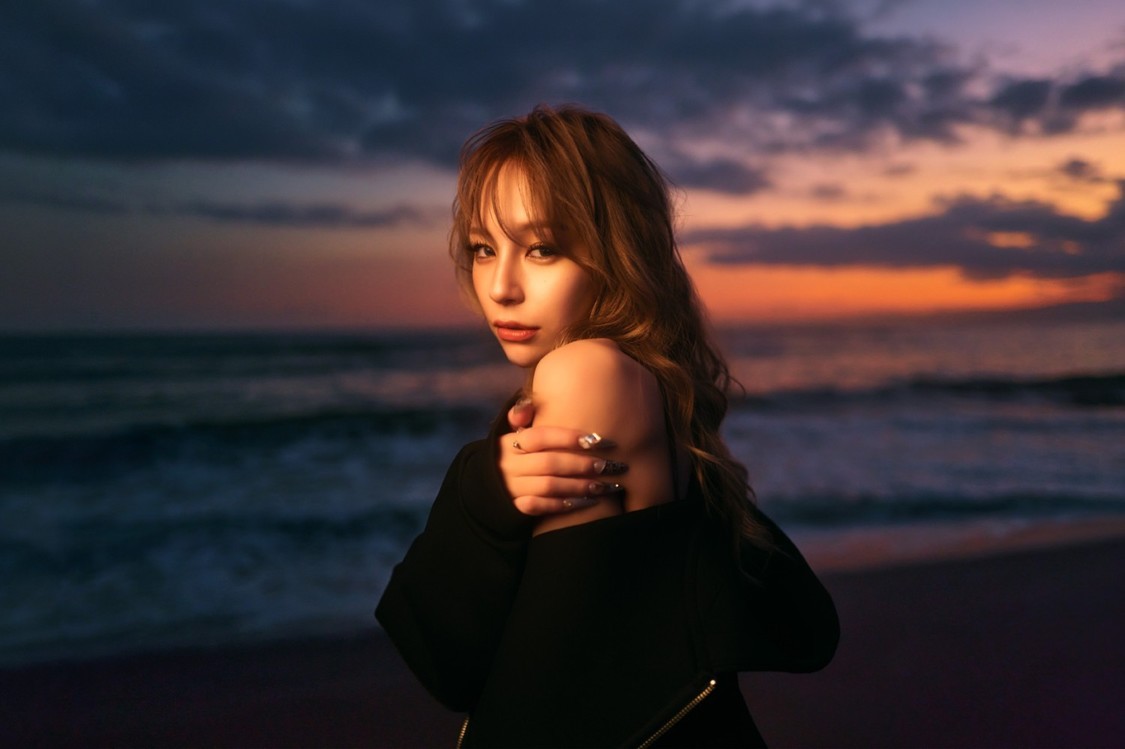 鈴木ユリア、初のセルフプロデュース曲「The Sky Lies」11月18日配信決定