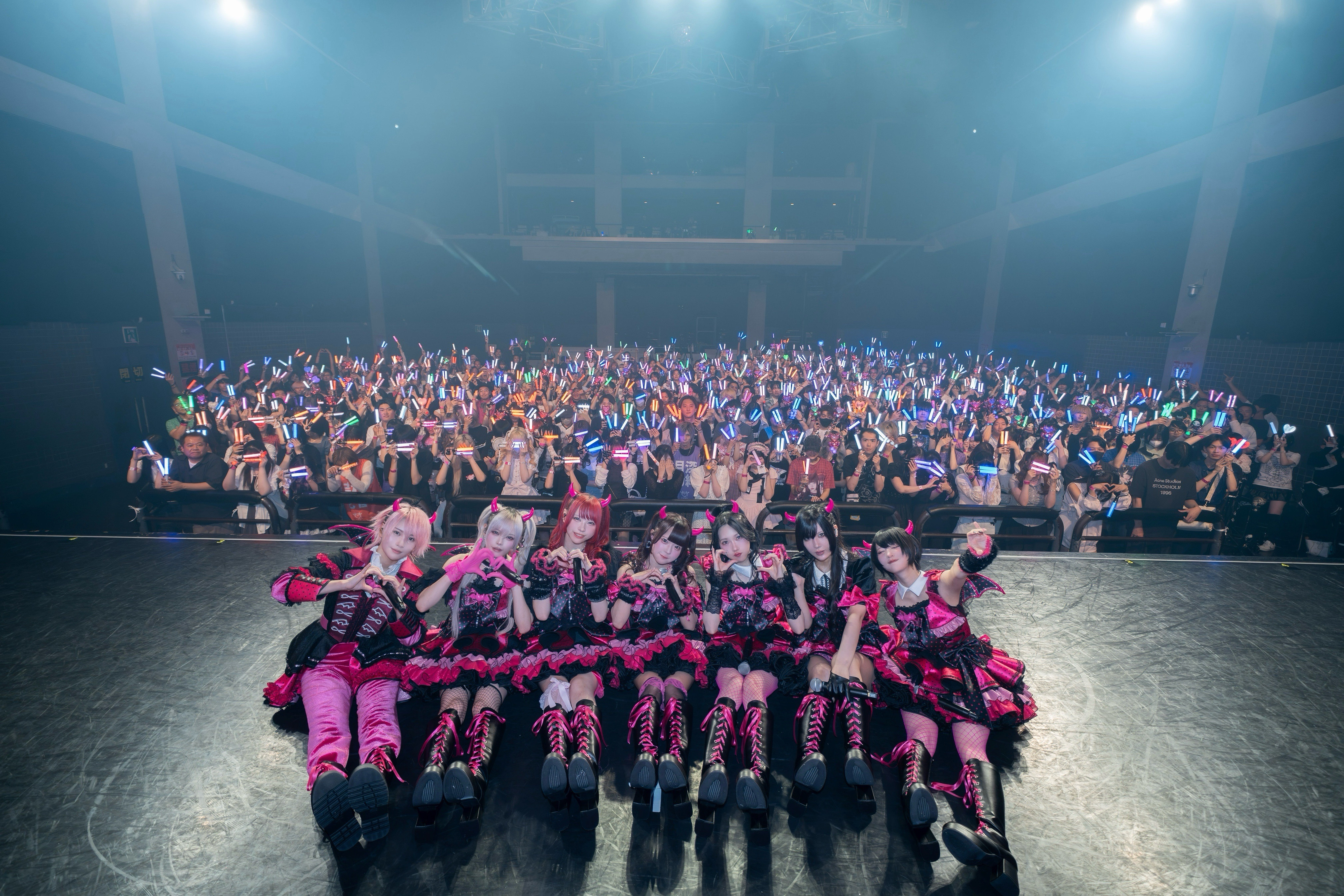 AVAM、ワンマンライブ『Lovely♡devil』を開催！新衣装＆新曲お披露目