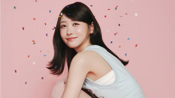 櫻井優衣、ソロメジャーデビュー1周年で新曲「ドジっ子インクルージョン」配信開始