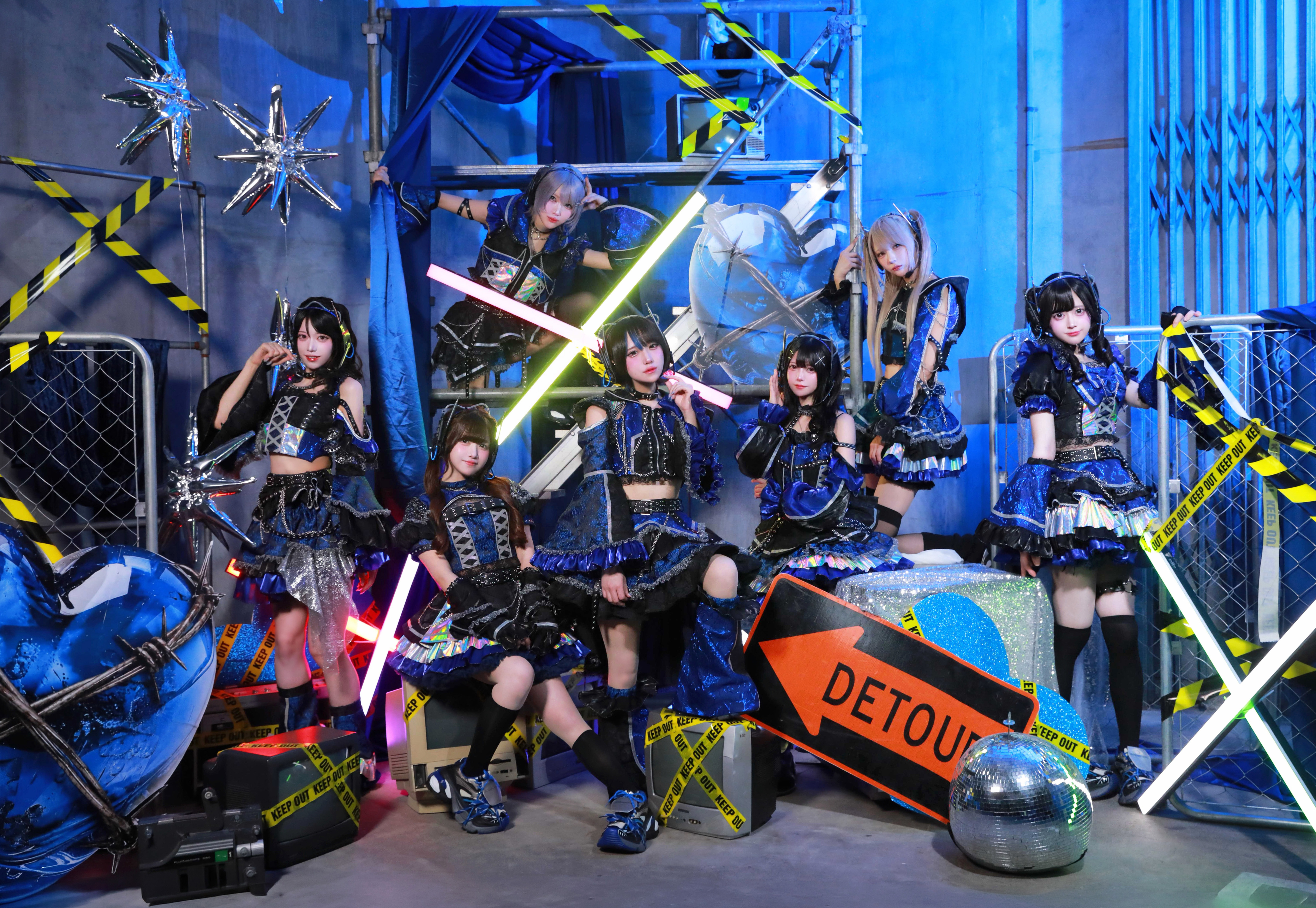 VVSiS──「××KEEP OUT××」「ATTENTION!!」配信リリース、×カタルシス×初披露の攻めた2曲