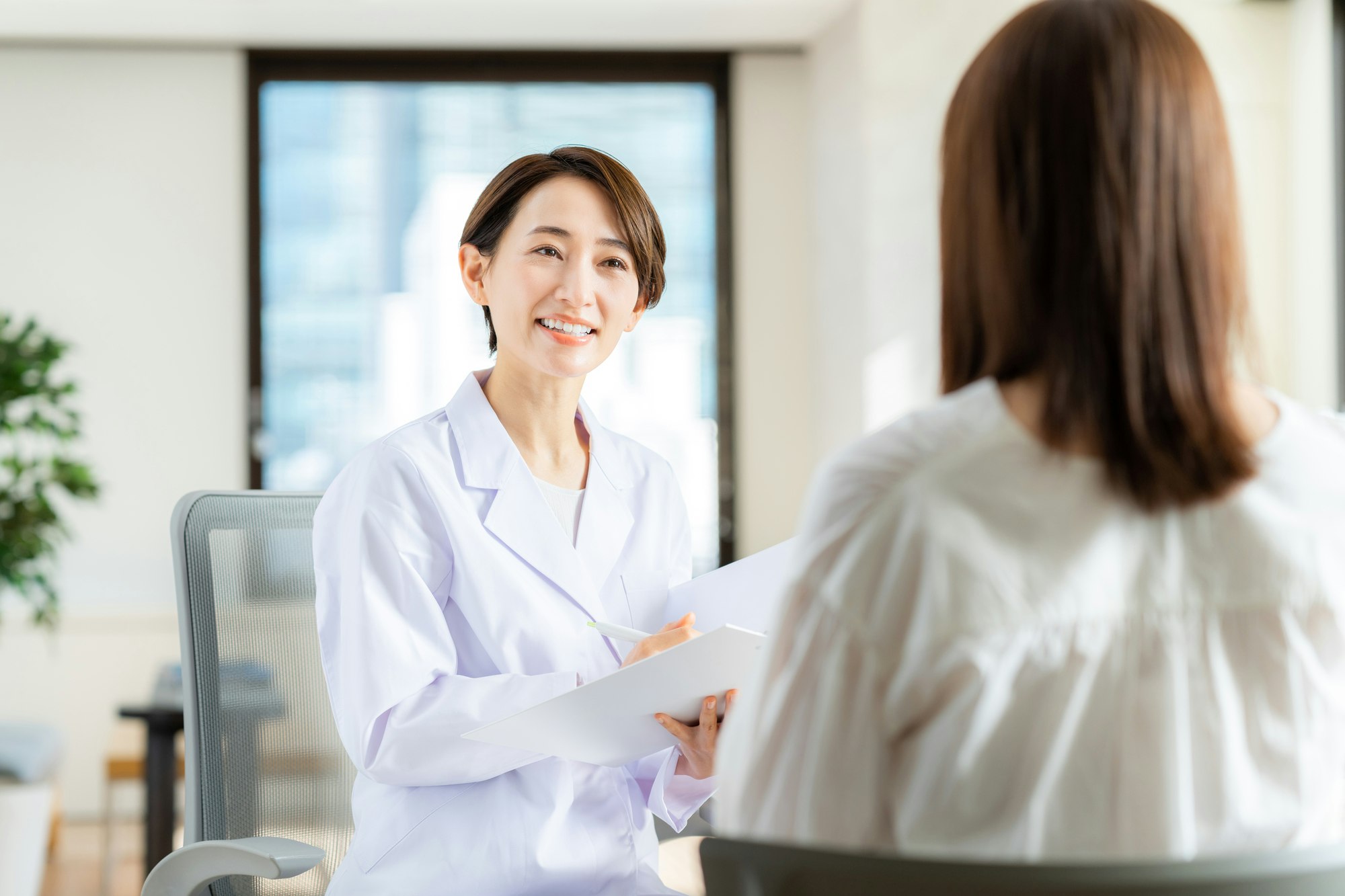 自由診療とは?保険診療との違いを解説