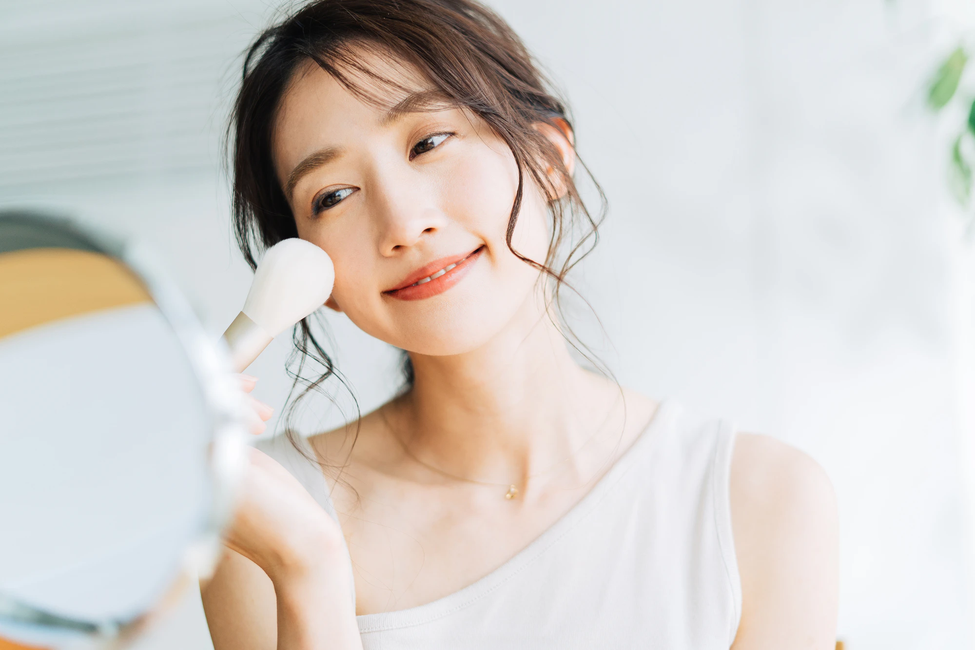 乾燥肌・乾燥崩れ対策 — メイク崩れしにくい肌をつくるベースメイク