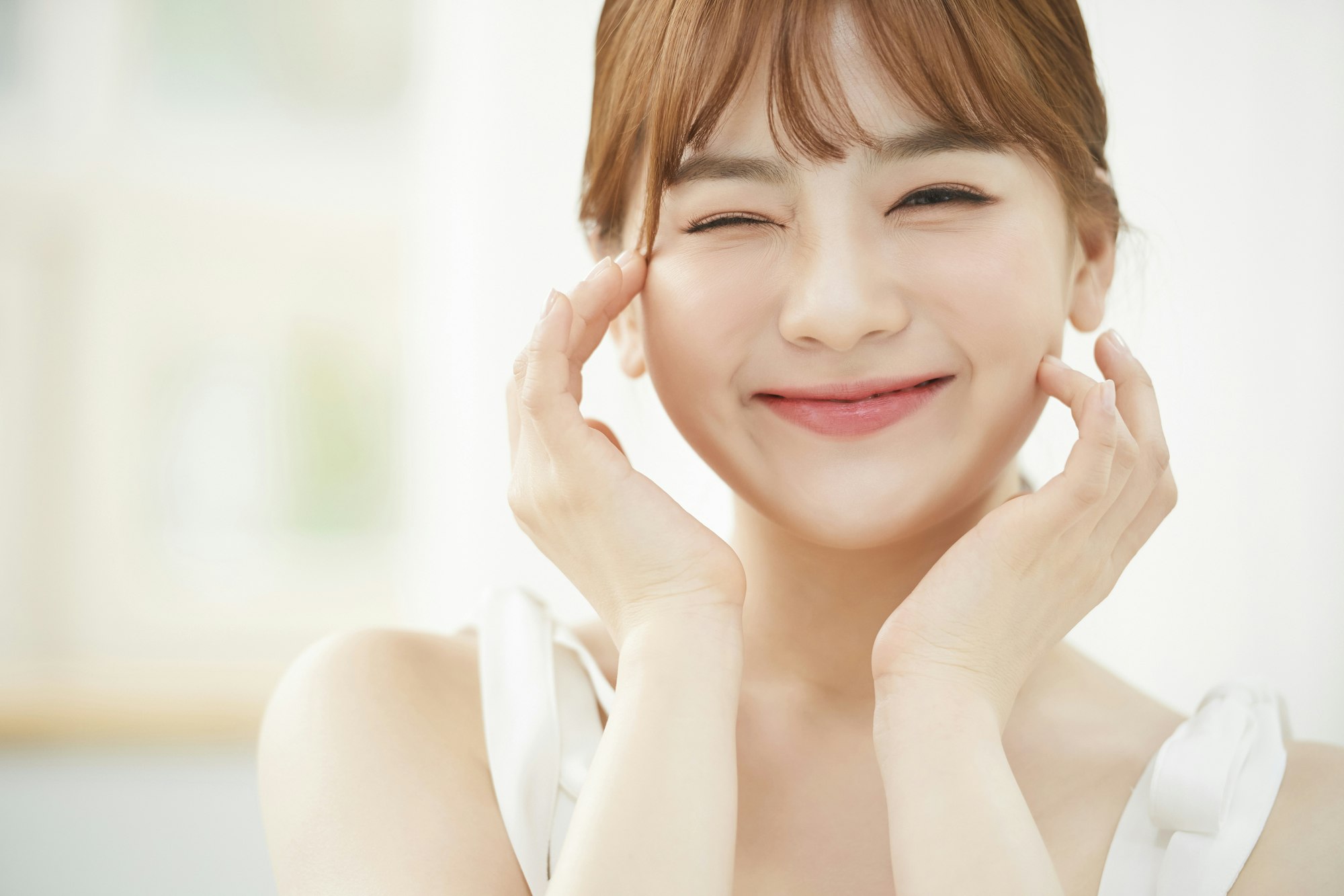 フォトフェイシャルの効果は?クリニックの選び方や施術後の注意