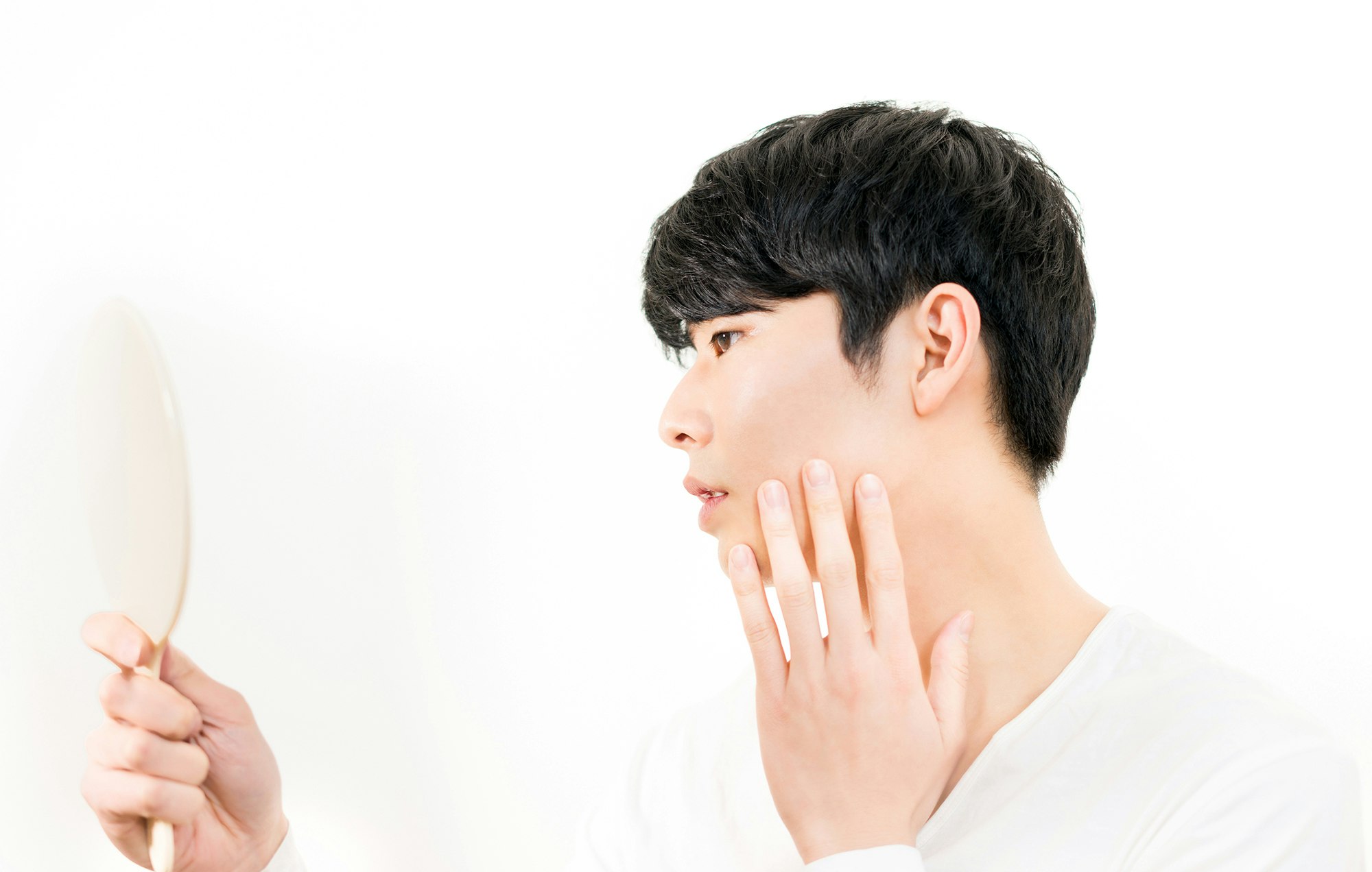 ヒゲ脱毛のメリット・デメリットと後悔しないためのコツとは?