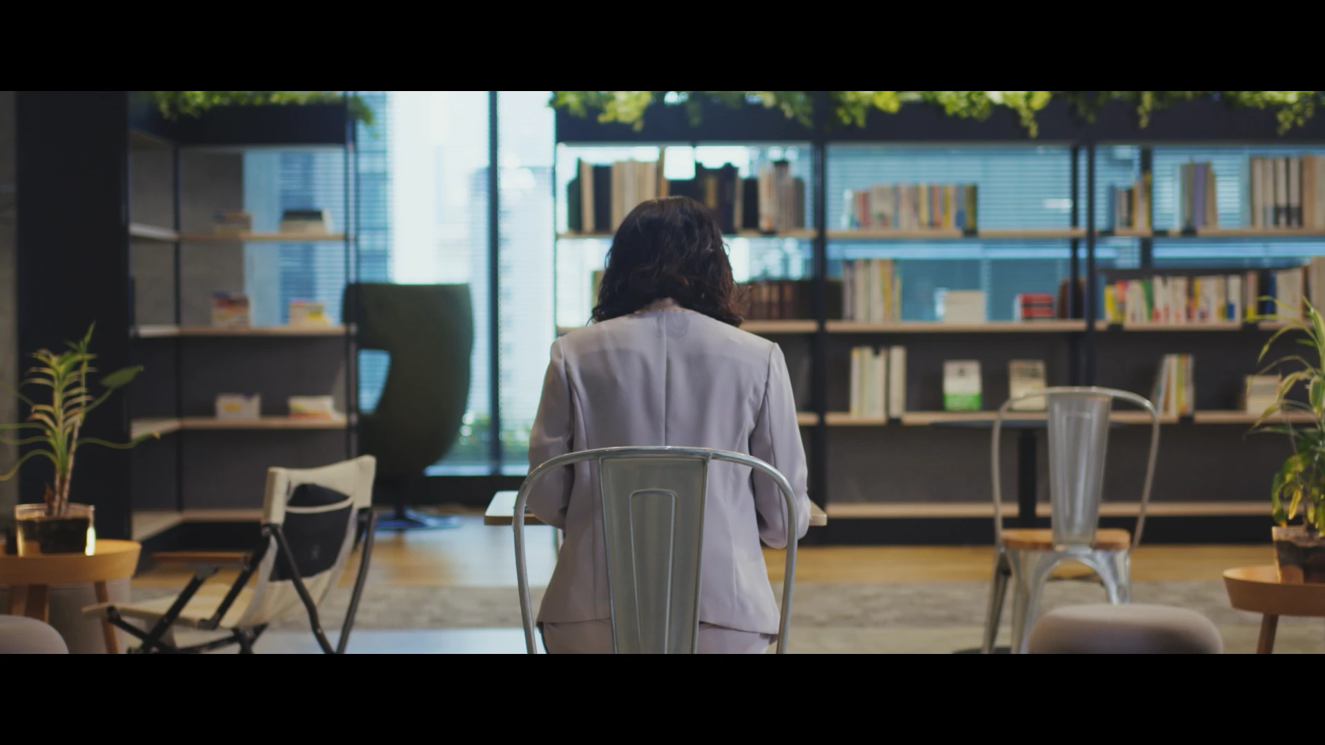 150周年特設サイト / 150周年特別ムービー『新人西松さんとまかせられる人』