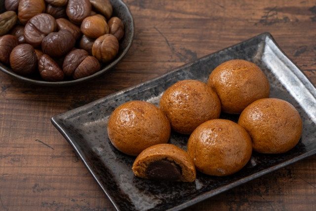 What is the history and charm of Japanese traditional sweets, Omanju?