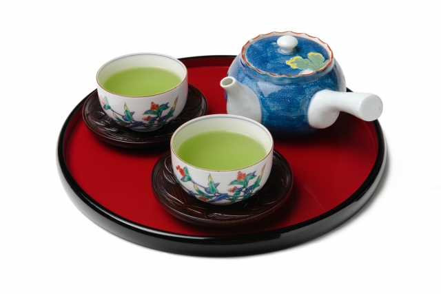 What is the history of Japanese tea?