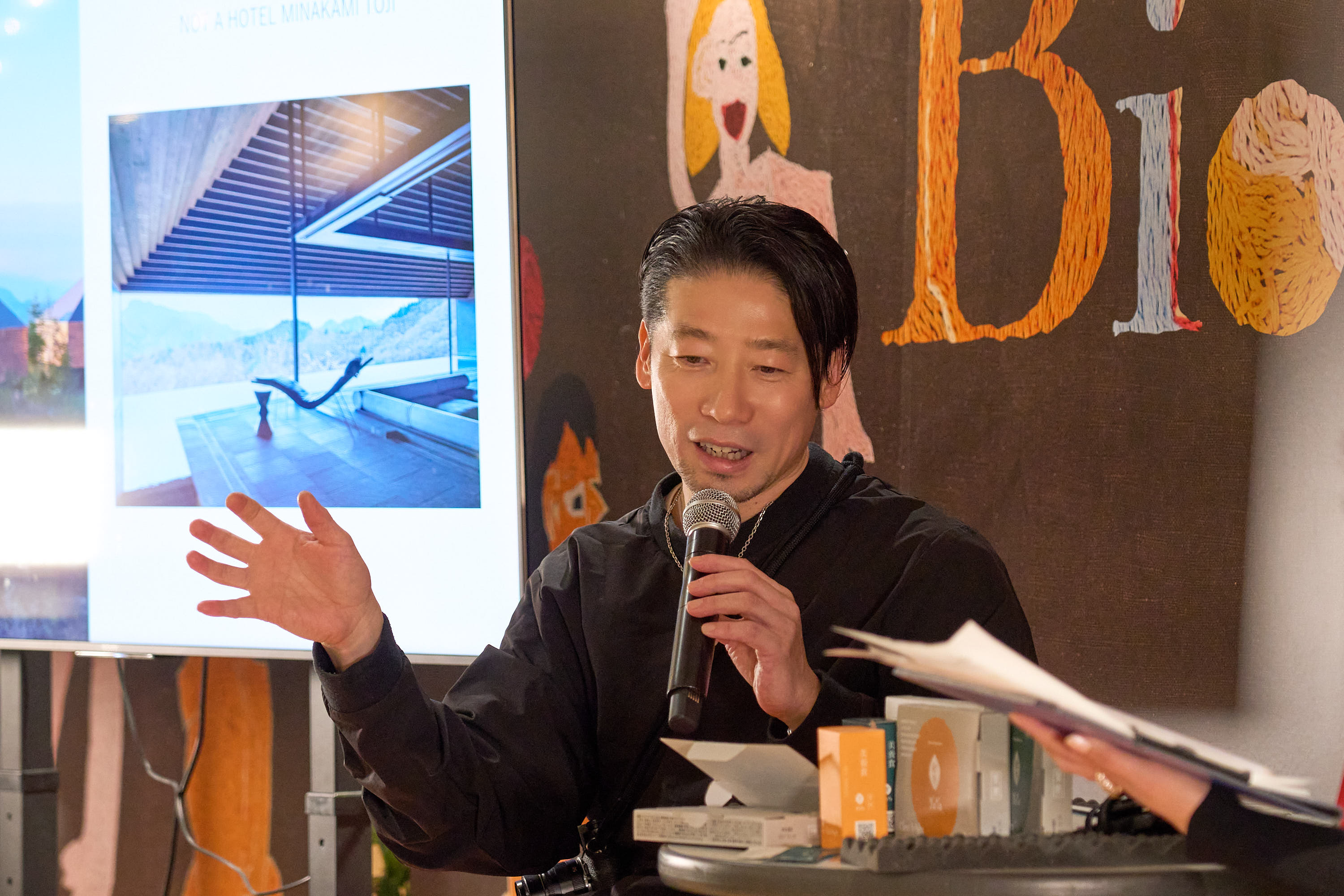 NOT A HOTELなどを手がける建築家がなぜサプリメント？ 想像を超える谷尻誠の頭の中