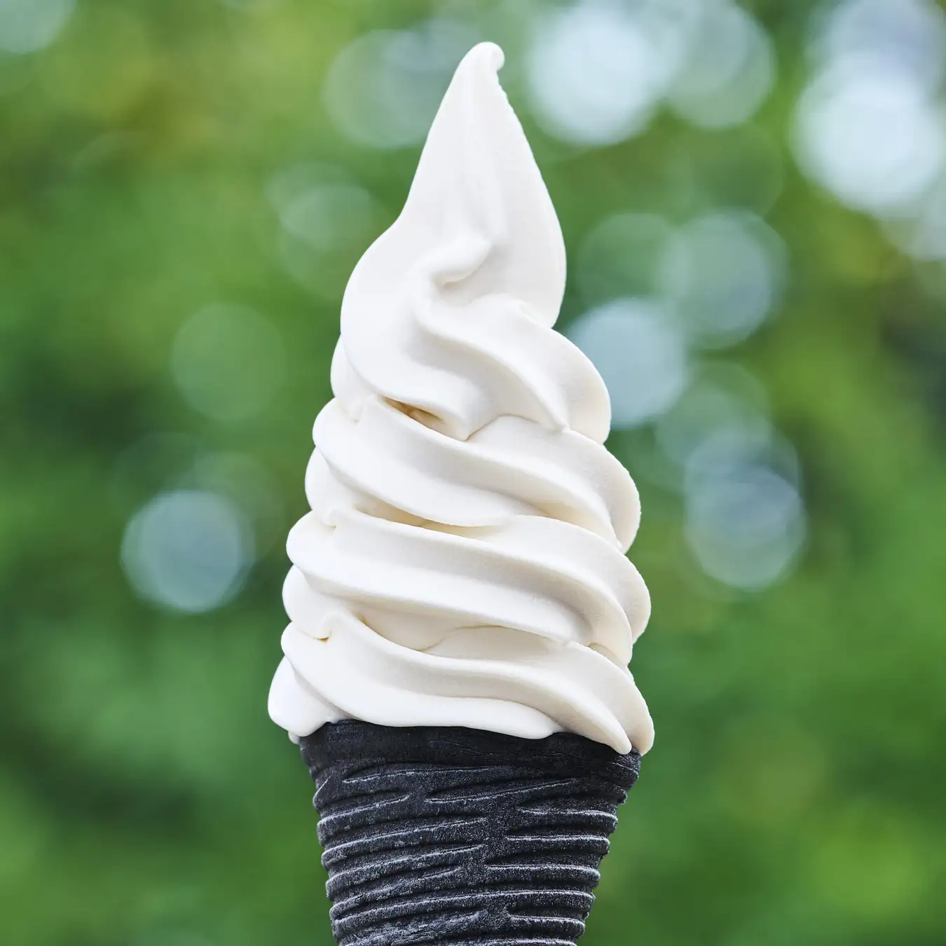 浅草老舗の甘味処「浅草よ兵衛」よりヴィーガンソフトクリームが誕生