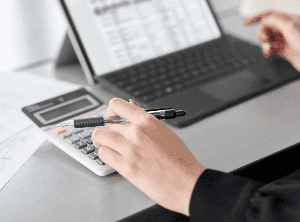 【記入例あり】施設外就労の評価表に書くべき8つの項目