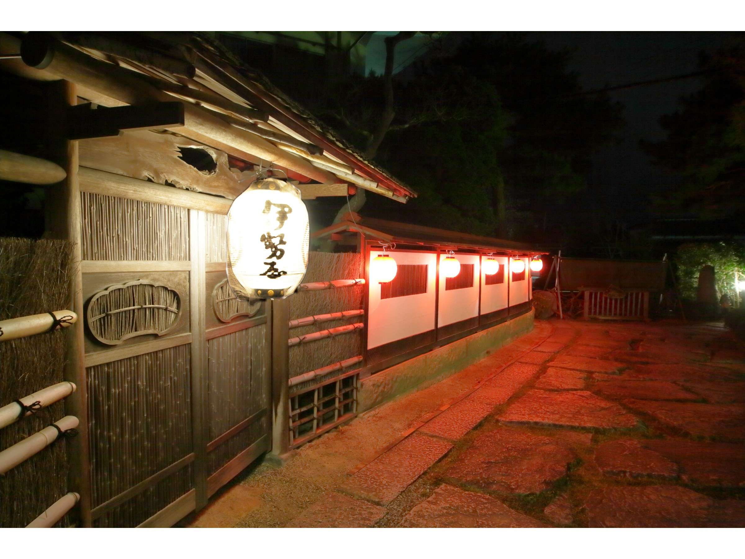 test_野天風呂への小道