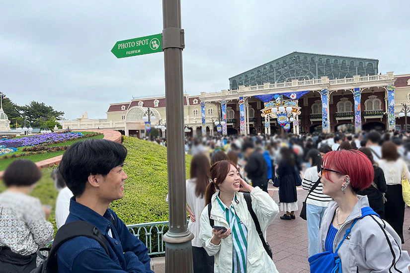 ディズニーランドに早めに集合したノベルティメンバー