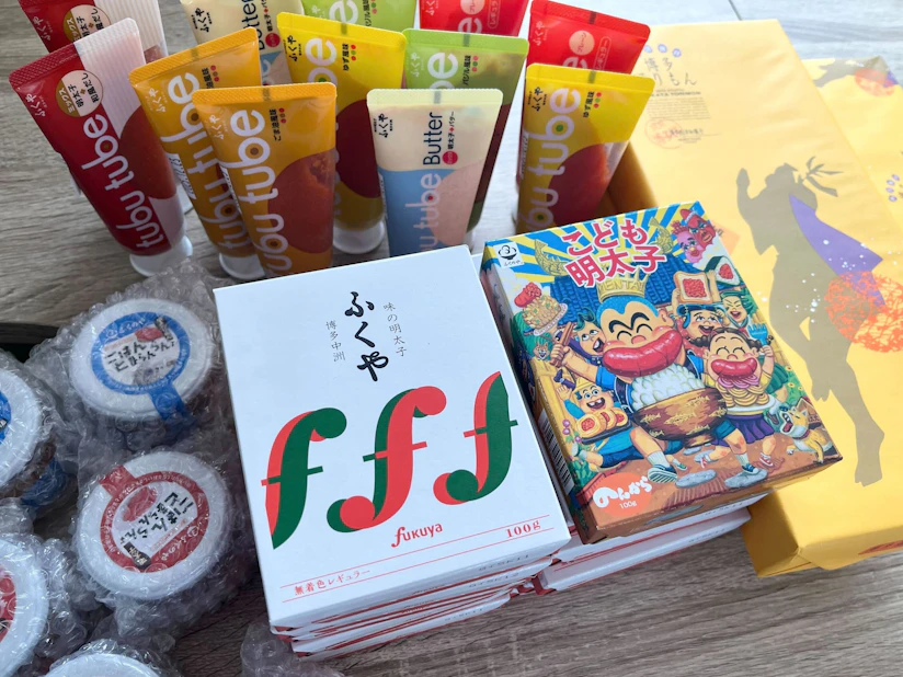 いろんな種類の明太子のお土産が並んでいる。