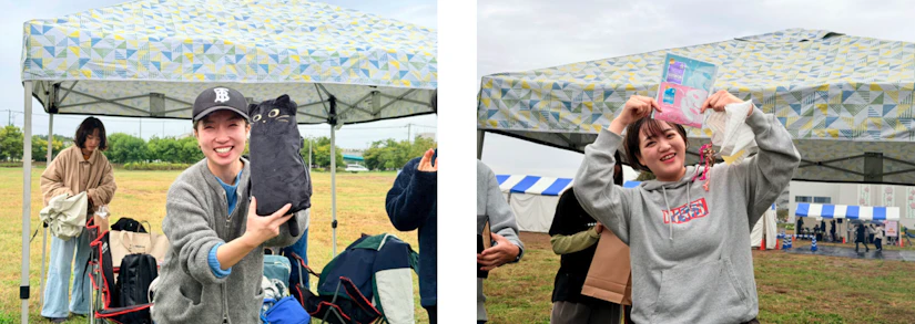 カートレースの景品を手に喜んでいるノベルティ社員の皆さん