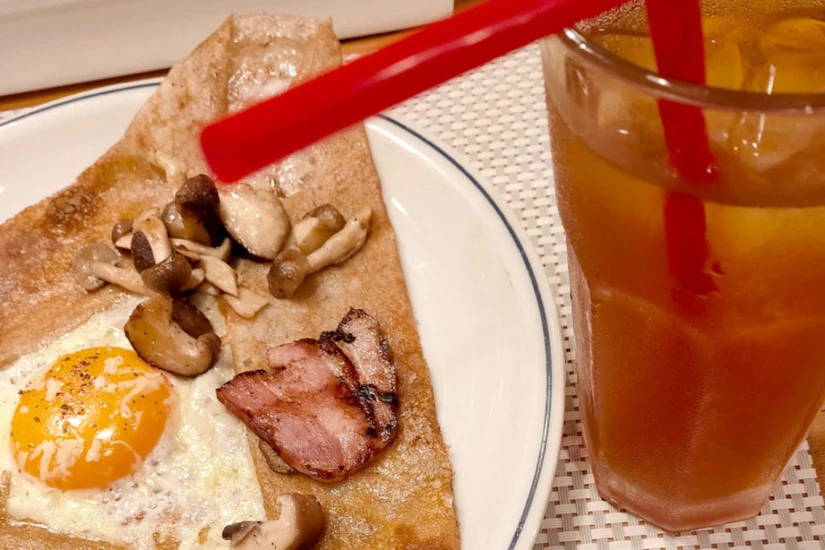 葉月舎のきのこガレット