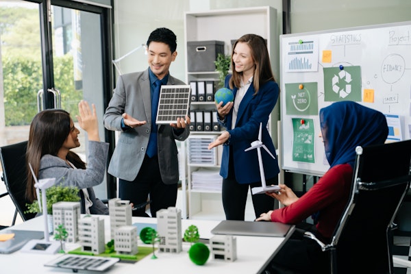 【完全保存版】中小企業のためのカーボンニュートラル完全ガイド②〜CO₂の見える化」ツール、どう選ぶ？〜