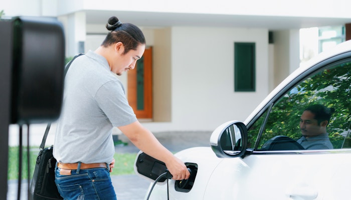 電気自動車は本当にエコなのか?走行時のゼロエミッションだけでは語れない環境性能とは