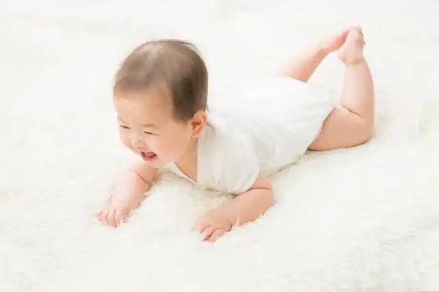 タミータイム うつ伏せ運動 赤ちゃん