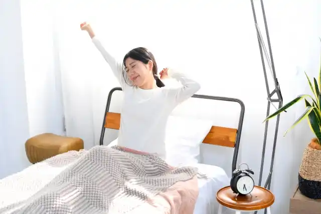 女性 寝起き