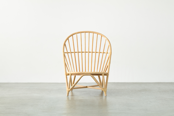 ▲ラウンジチェア「WR」TOU ／Photo：Takumi Ota