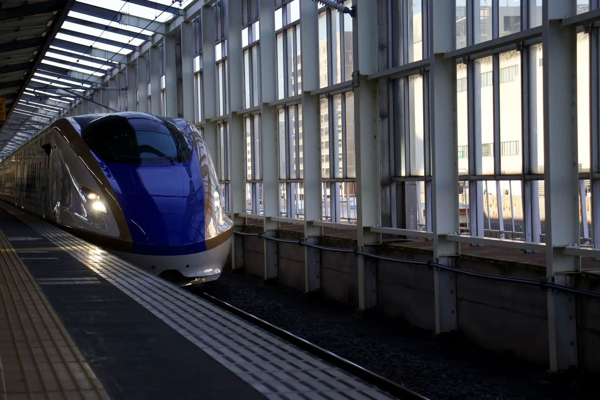 Hokuriku Shinkansen Hakutaka service stopping at Takasaki Station platform