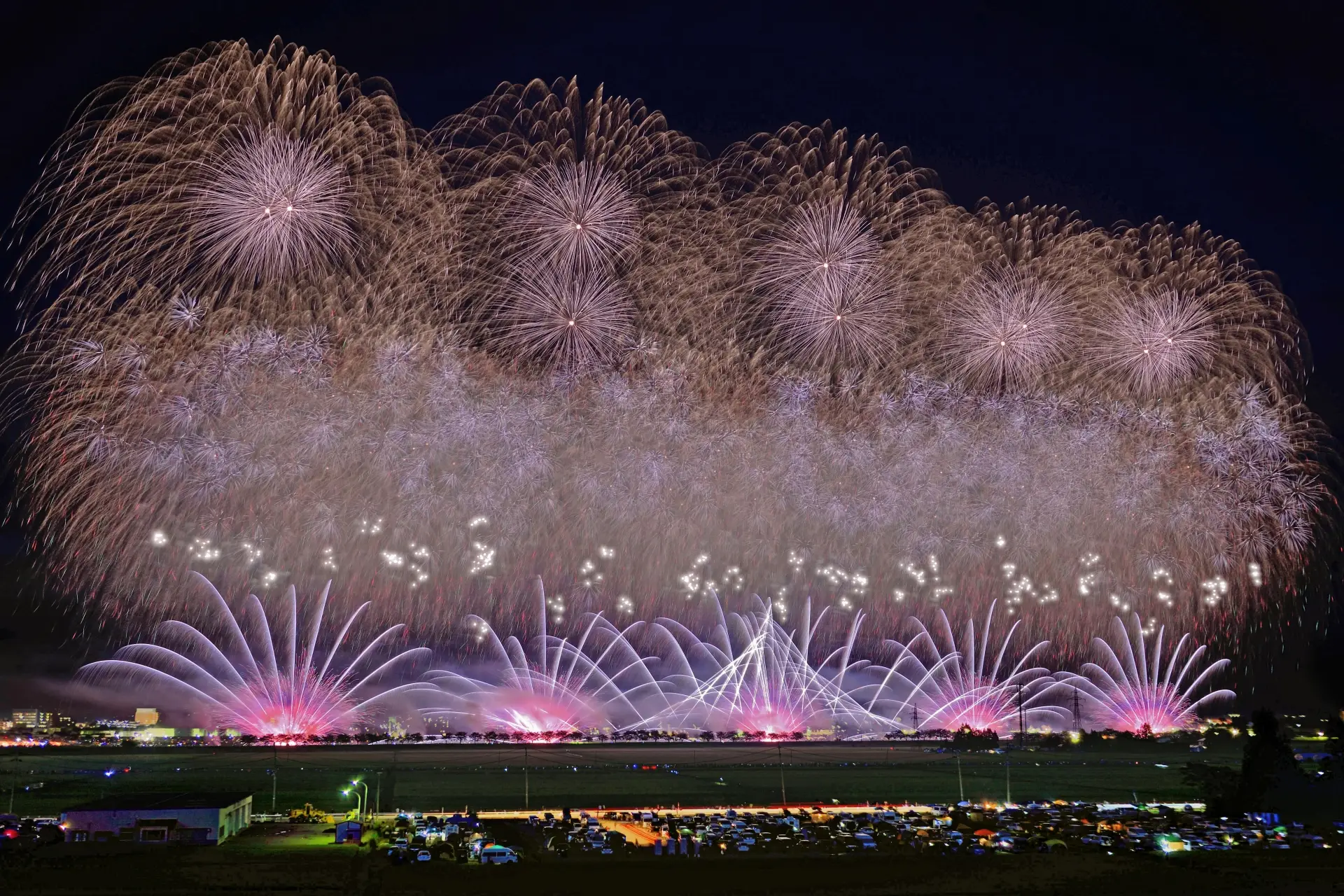 Award-winning fireworks lighting up the night at Omagari’s National Fireworks Competition in Akita
