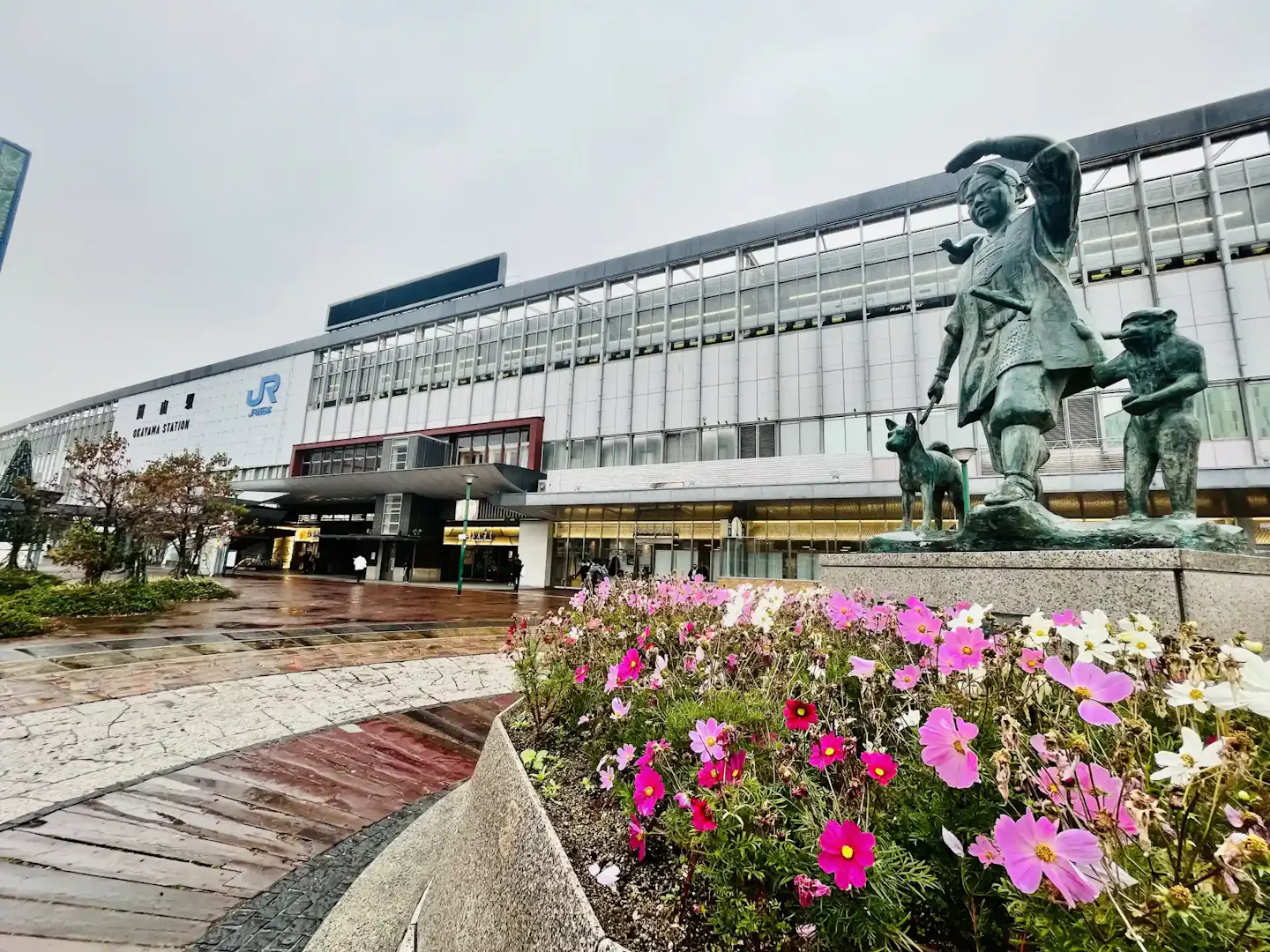 Okayama Station: Shinkansen, Map, Platforms, Lockers and Food