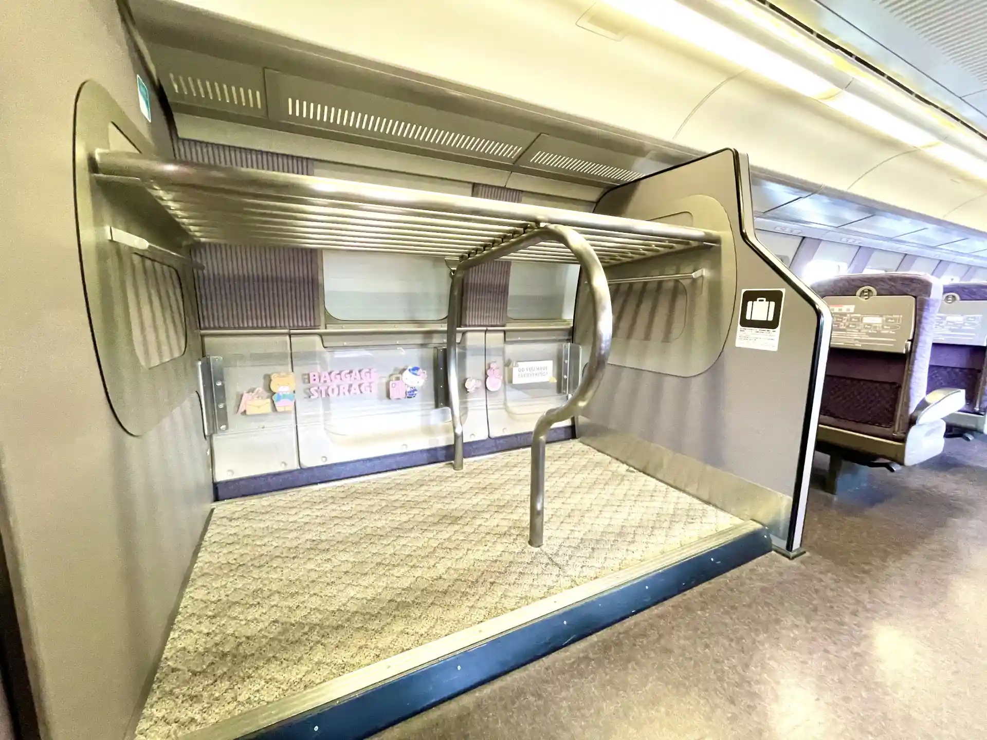 Sanyo Shinkansen oversized luggage space located behind the last row seats for large suitcases.