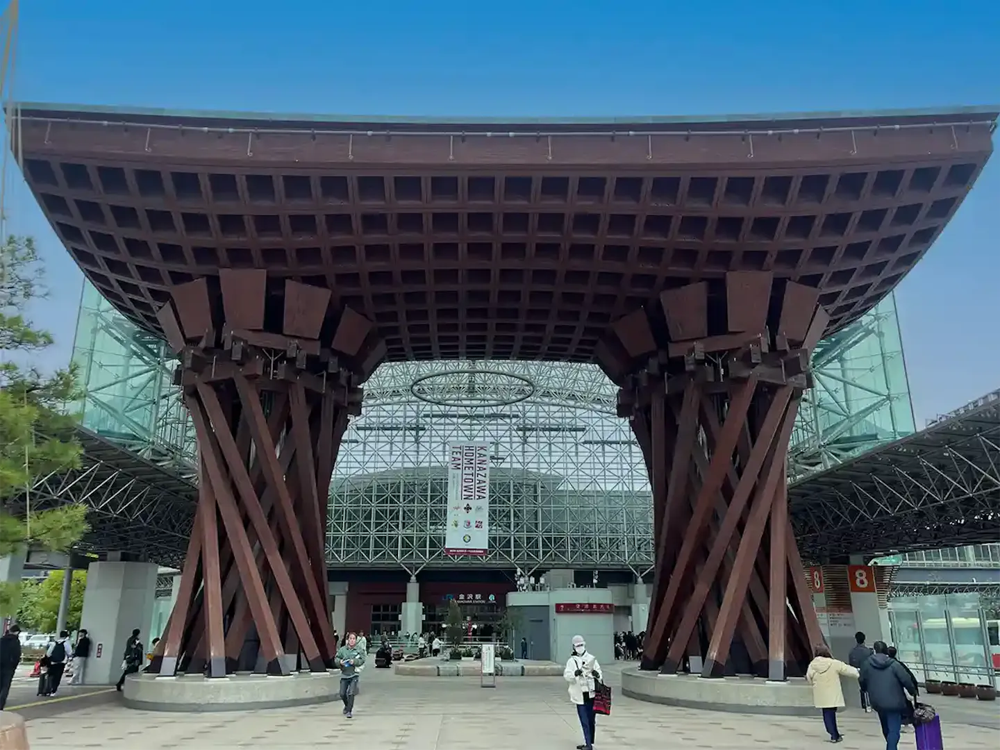Kanazawa Station: Shinkansen Tickets, Map, Restaurants & Access from Tokyo Station
