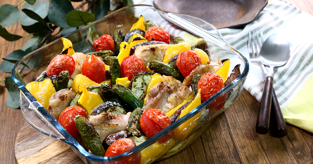 ハイギャバ®トマトと夏野菜、チキンのオーブン焼き | 青空トマト学園