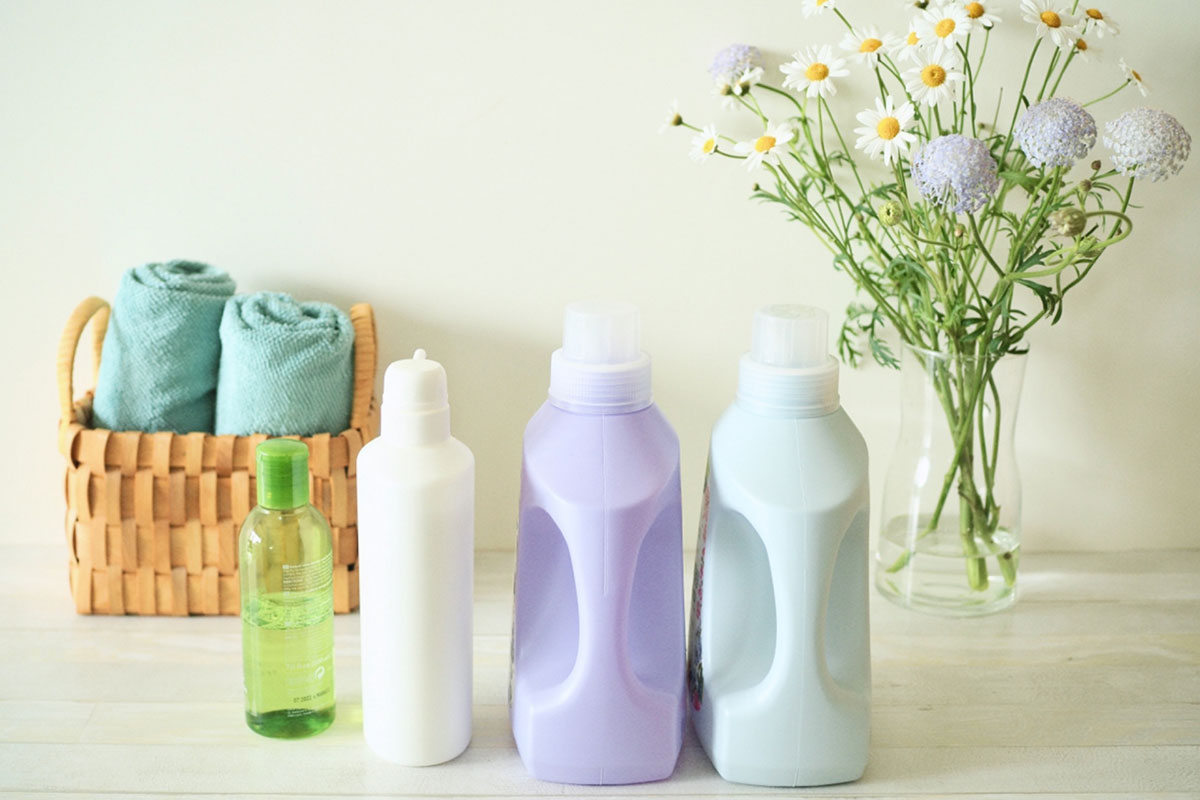 洗剤やタオルなどの日用品。