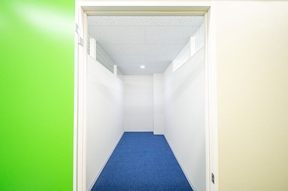 屋内型トランクルームの室内