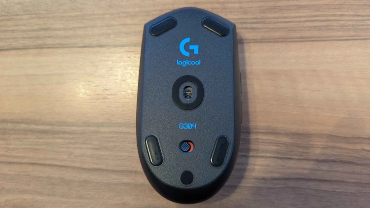 G304の底面