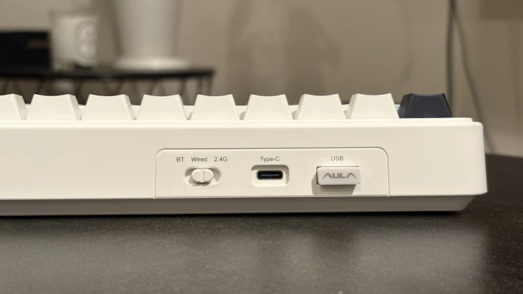 Epomaker x AULA F65 側面