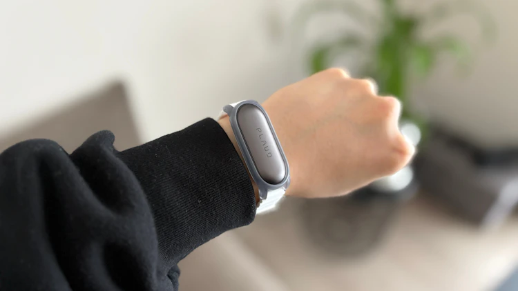 リストバンド装着