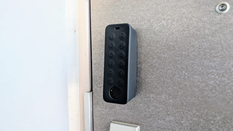 僕は解錠に指紋認証パッドを追加導入しました