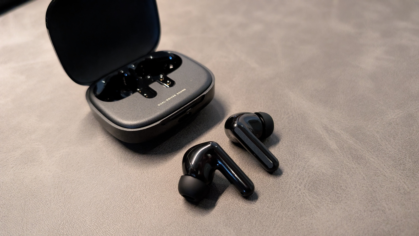 Redmi Buds 6レビュー！高品質ノイキャンイヤホンが約5,000円で実現 のサムネイル