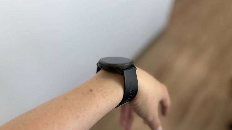 Garmin Venu 3 装着側面