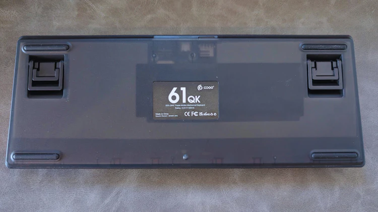 裏面(足もちゃんとあります)