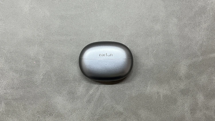 EarFun Clipケース